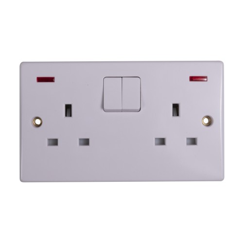 Schneider Ultimate Slimline - switched socket - 2 gangs - white GU3021